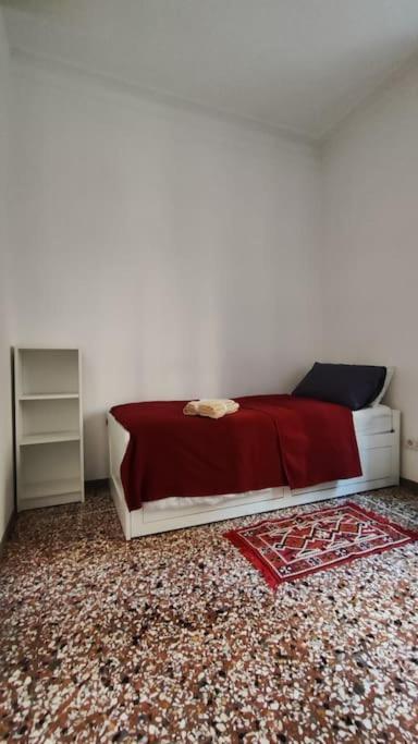 Cozy Apartment Near The Colosseum Рим Экстерьер фото