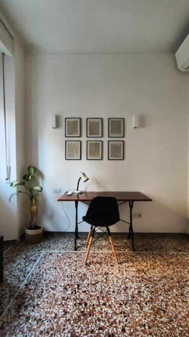 Cozy Apartment Near The Colosseum Рим Экстерьер фото