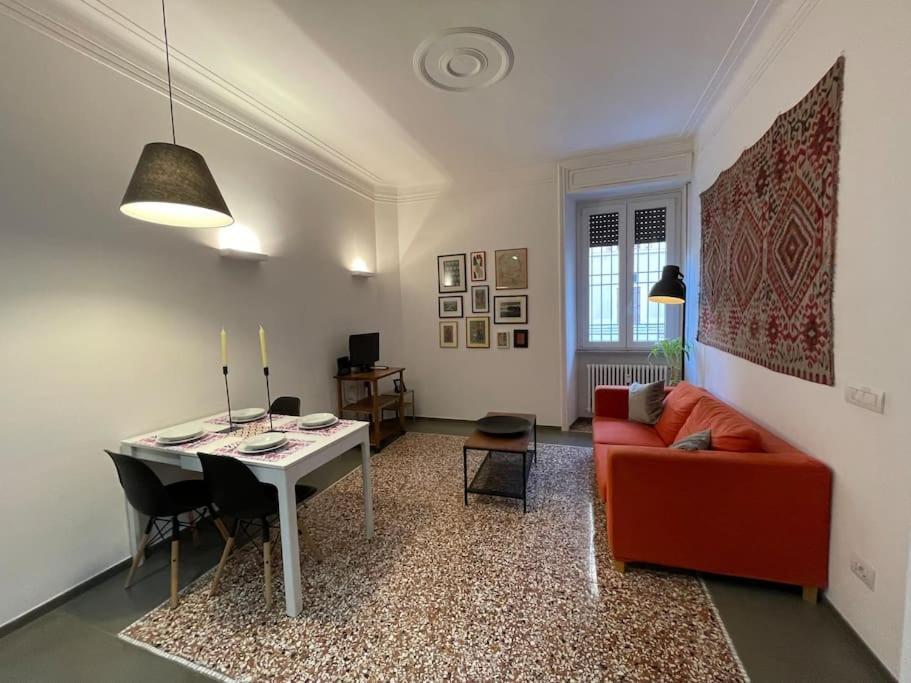 Cozy Apartment Near The Colosseum Рим Экстерьер фото
